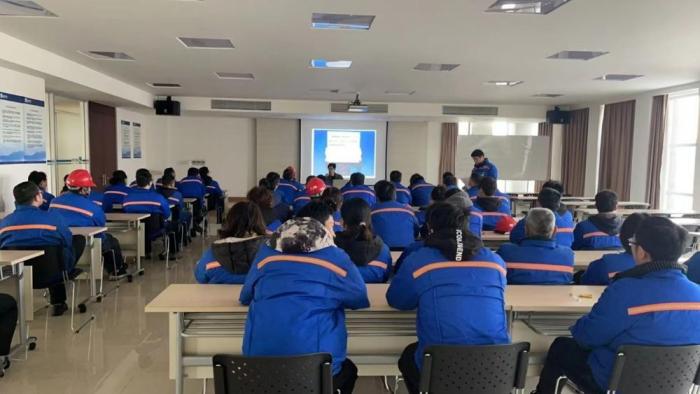 恒峰线缆隆重召开2025年度第八届十七次职工代表大会